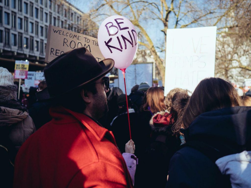 max gor street photography dive womans march london 03